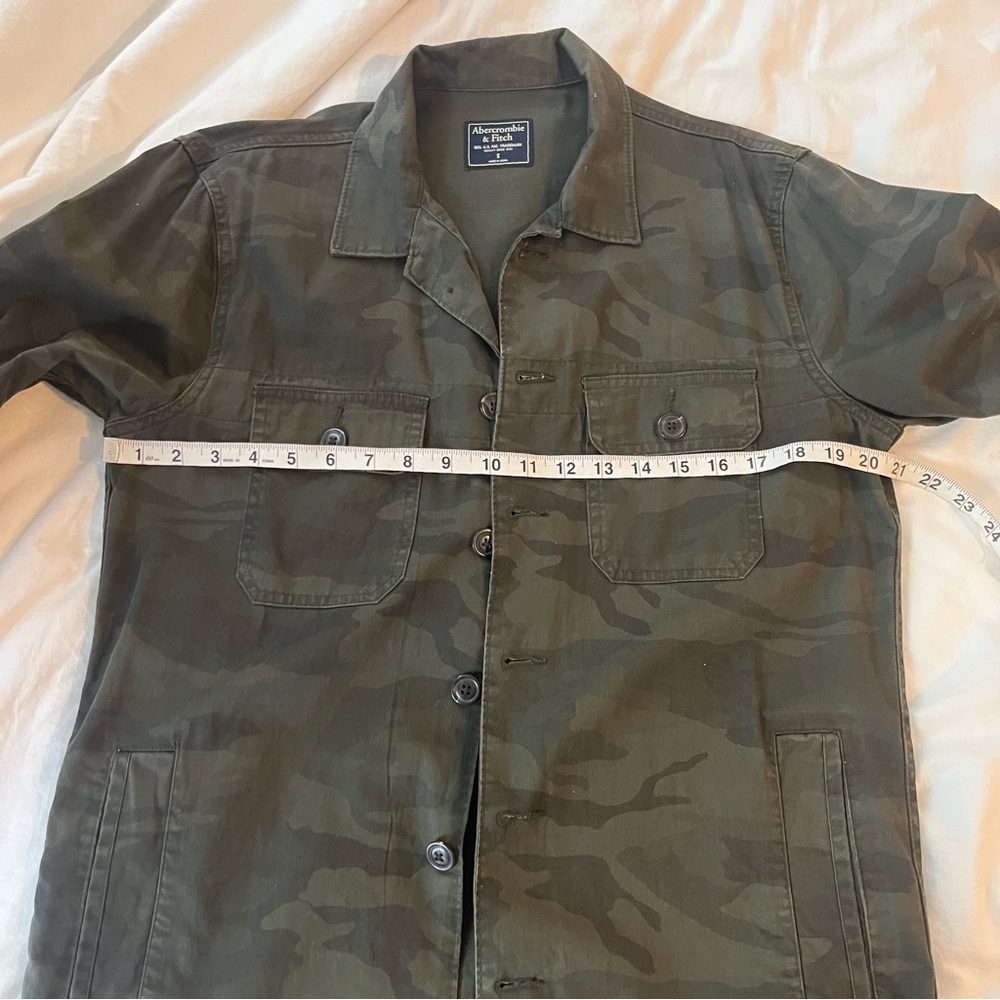 Abercrombie Camo Shacket Jacket size Men's Small - Picture 7 of 8